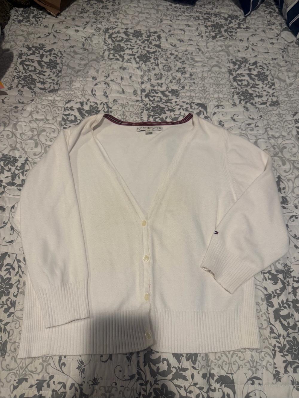 Tommy Hilfiger Women's Cream V-Neck Button Cardigan Size large